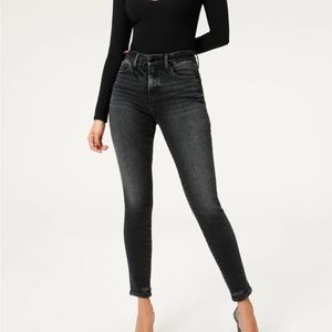 Good American Good Waist Crop Jeans in black